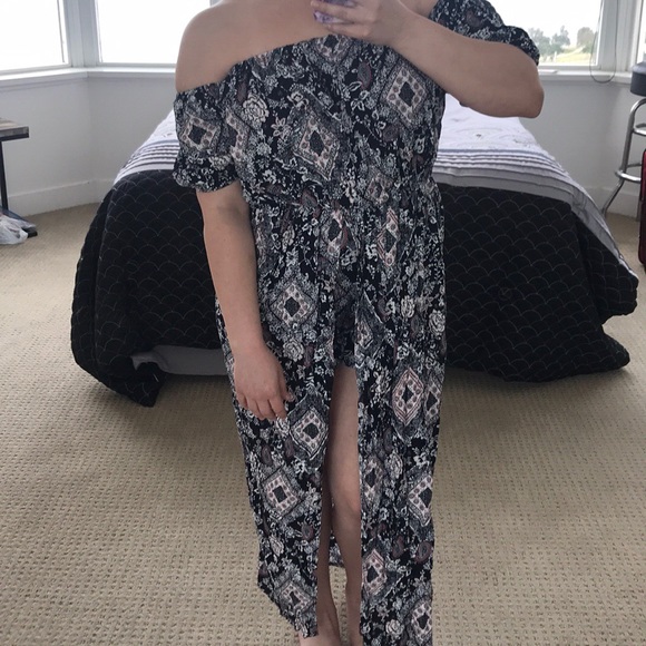 LF NWT off the shoulder maxi romper dress 🌼 - Picture 3 of 8